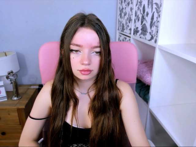 GraceLipsX live cam on BongaCams