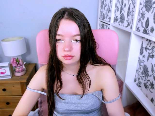 GraceLipsX live cam on BongaCams