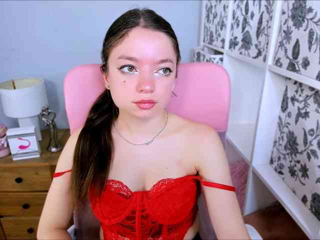 GraceLipsX webcam