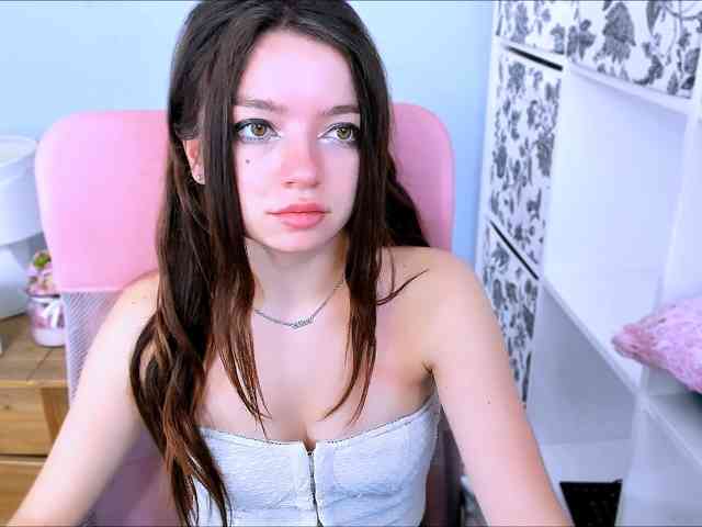 Model: GraceLipsX