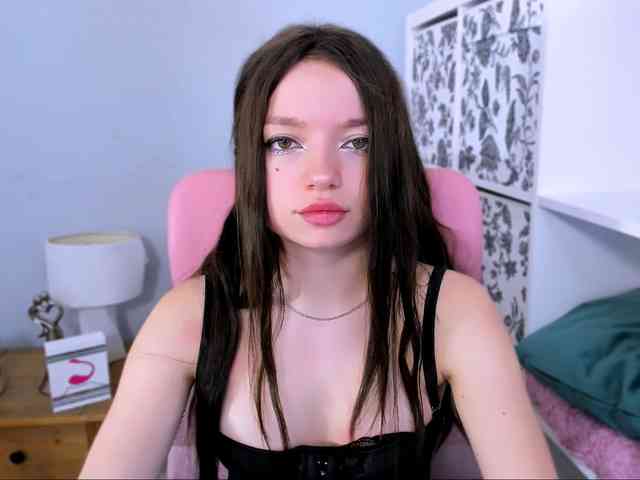 GraceLipsX webcam