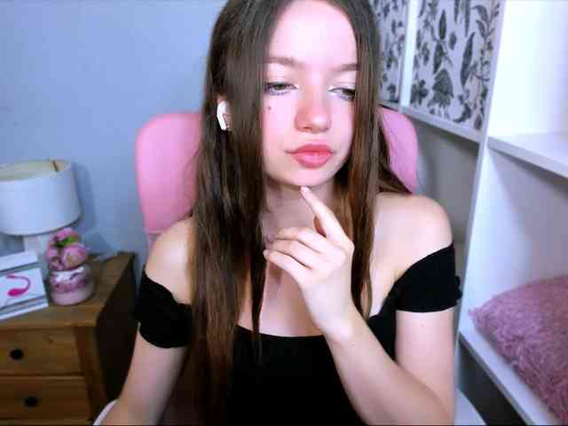 GraceLipsX webcam