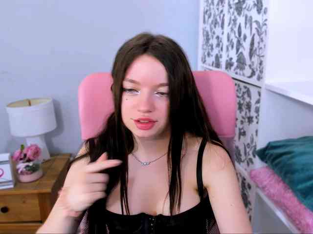 GraceLipsX webcam