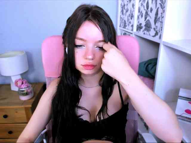 GraceLipsX webcam