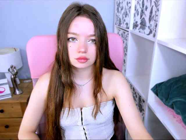 GraceLipsX webcam