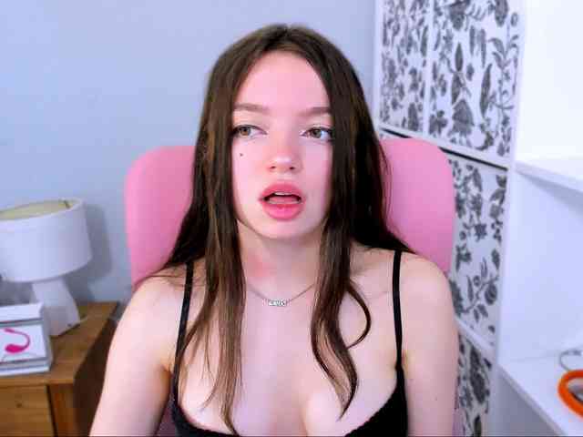 GraceLipsX webcam