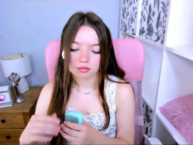 GraceLipsX webcam