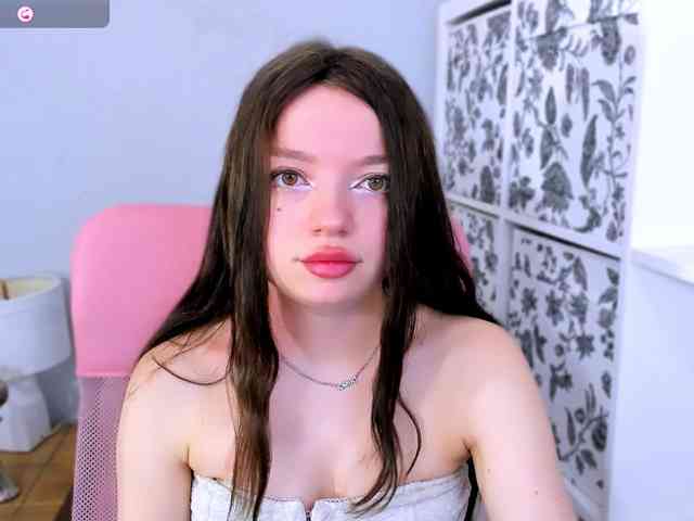GraceLipsX webcam