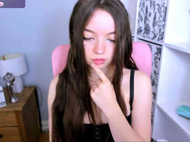GraceLipsX webcam