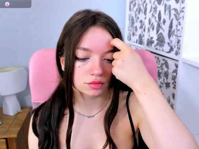 GraceLipsX webcam