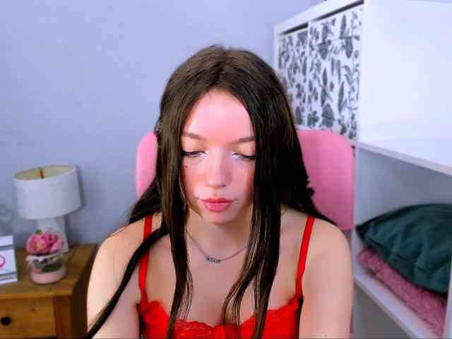 GraceLipsX webcam