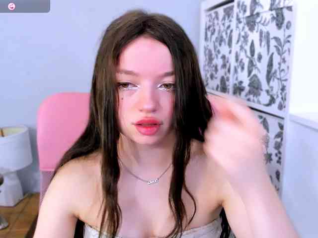 GraceLipsX webcam