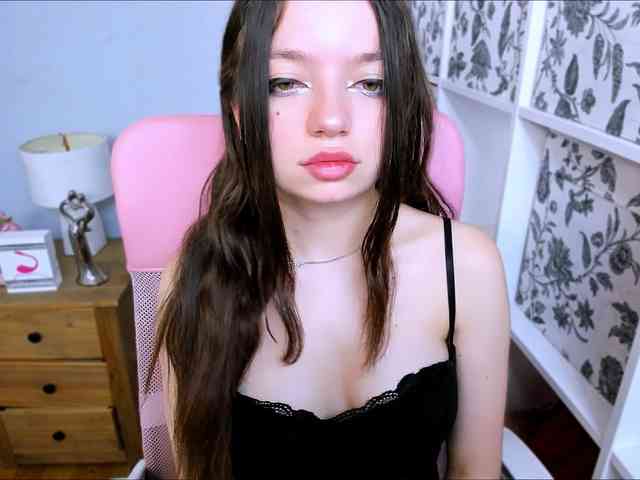 GraceLipsX webcam