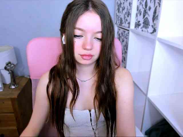 GraceLipsX webcam