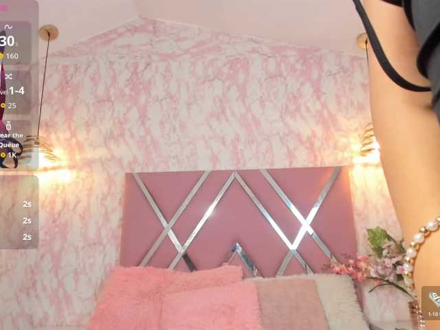 Estrellaa11 live cam on BongaCams