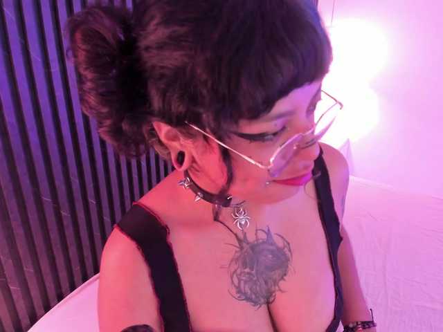 Amy-Carter's BongaCams show and profile