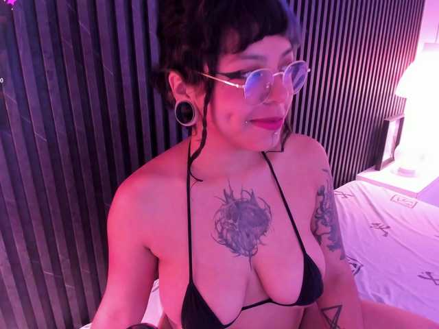 Amy-Carter's BongaCams show and profile