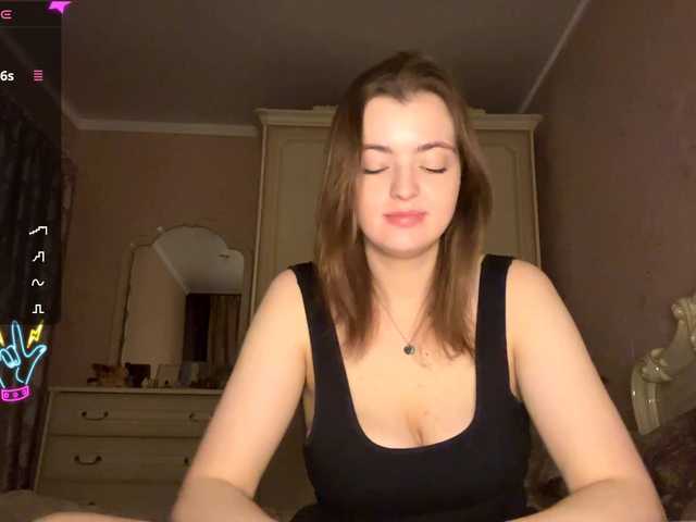 PeachBabe's BongaCams show and profile