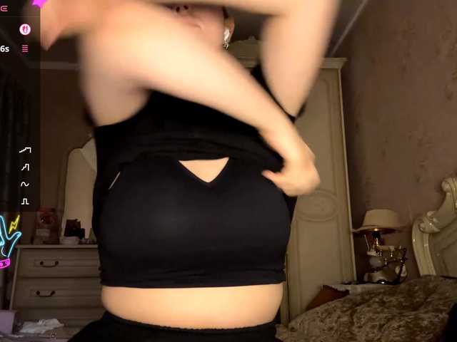 PeachBabe live cam on BongaCams