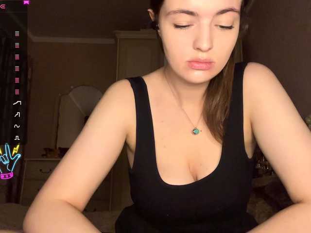 PeachBabe's BongaCams show and profile