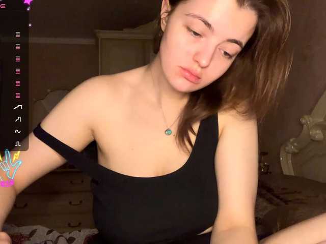 PeachBabe's BongaCams show and profile