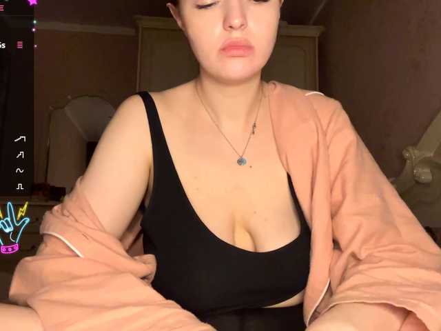 PeachBabe's BongaCams show and profile