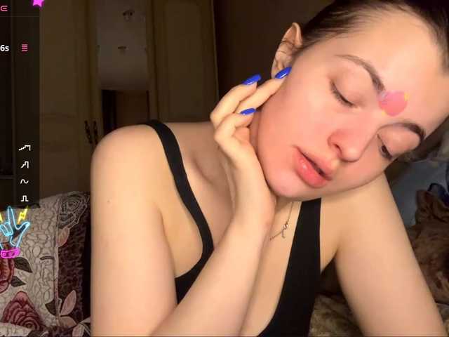 PeachBabe's BongaCams show and profile