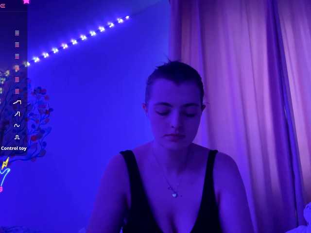 PeachBabe live cam on BongaCams