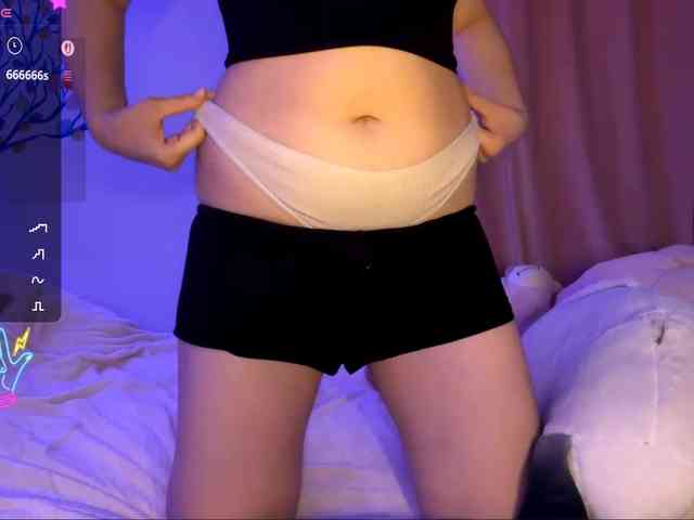 PeachBabe webcam
