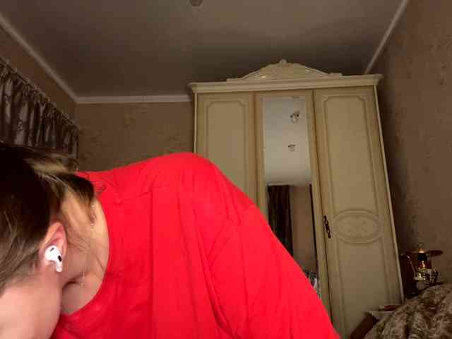 PeachBabe webcam