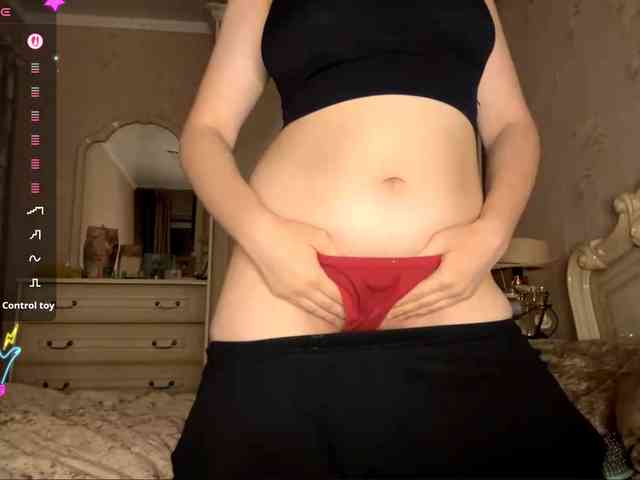 PeachBabe webcam