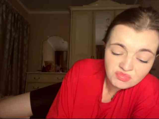 PeachBabe webcam