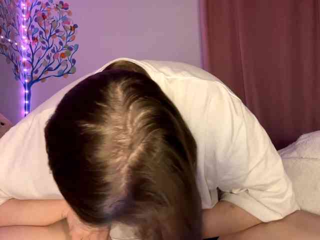 PeachBabe webcam