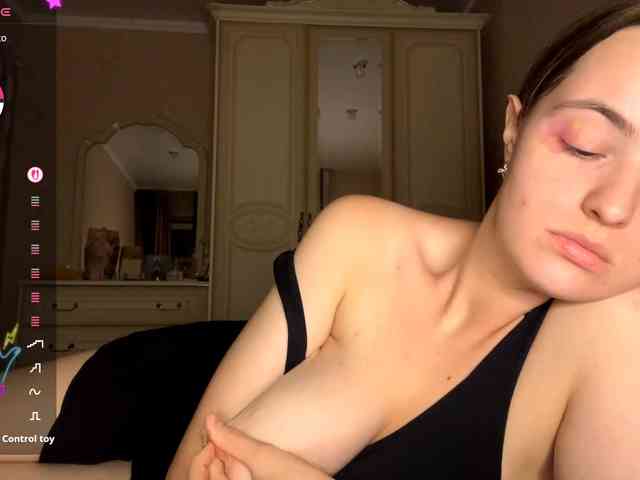 PeachBabe webcam
