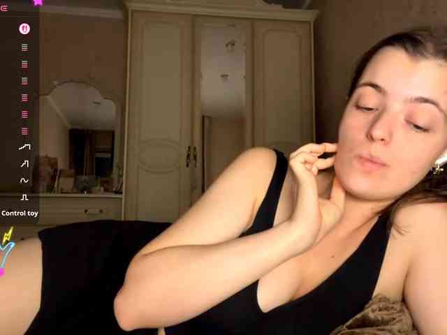 PeachBabe webcam