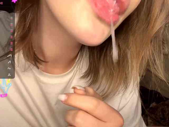 PeachBabe webcam