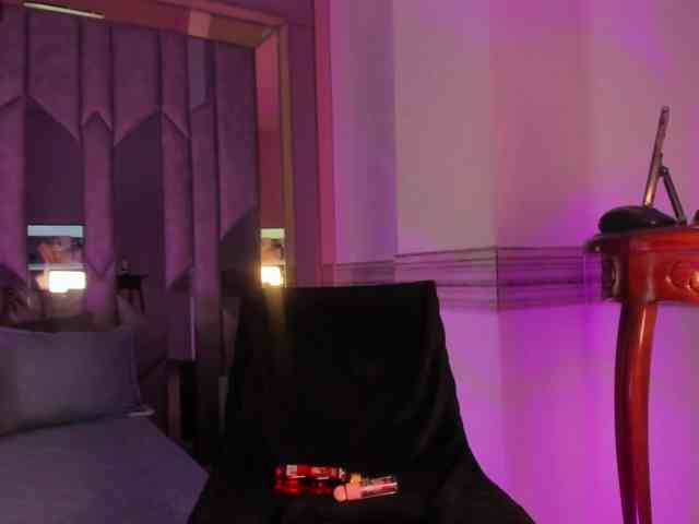 Isa-Bellats Sex Cam Show