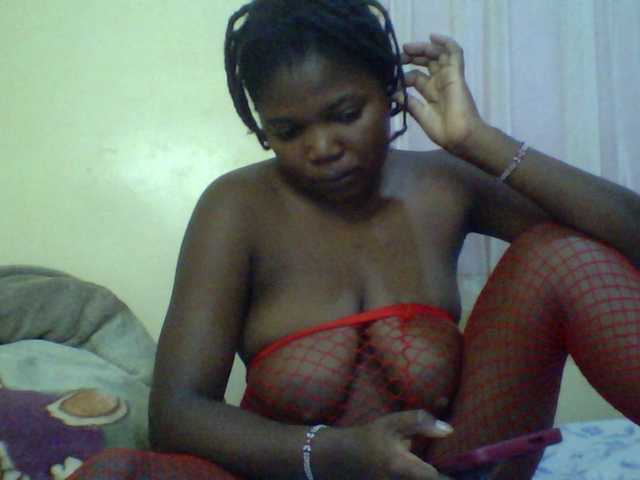 Cute-Divah live cam on BongaCams