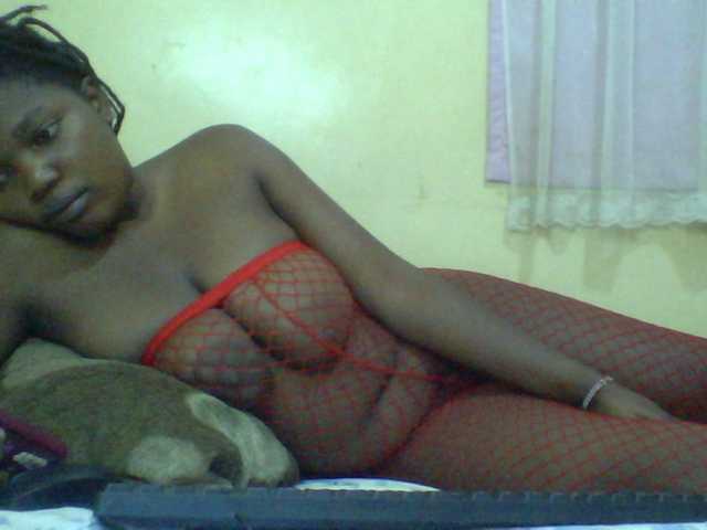 Cute-Divah live cam on BongaCams