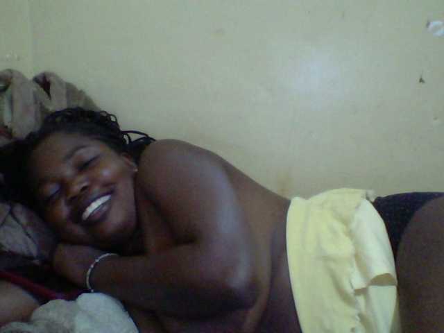 Cute-Divah live cam on BongaCams