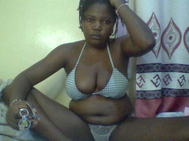 Cute-Divah live cam on BongaCams
