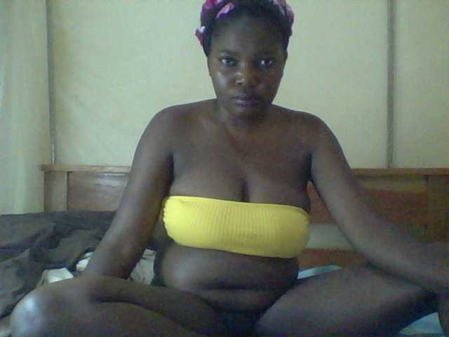 Cute-Divah live webcam show