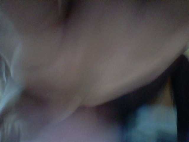 Cute-Divah live cam on BongaCams