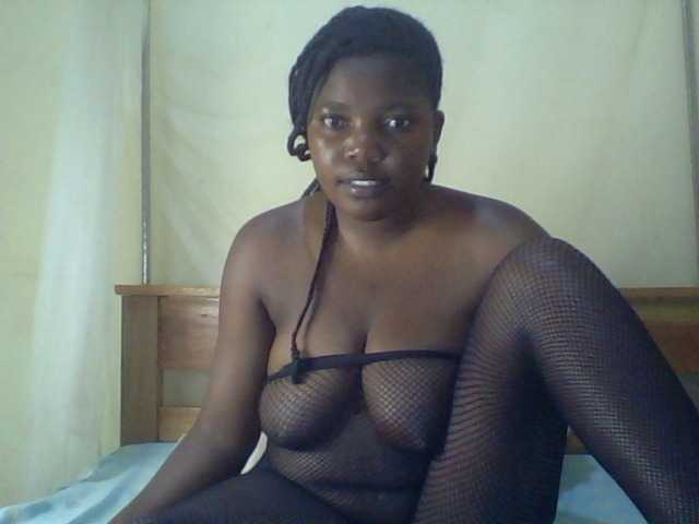 Cute-Divah live cam on BongaCams