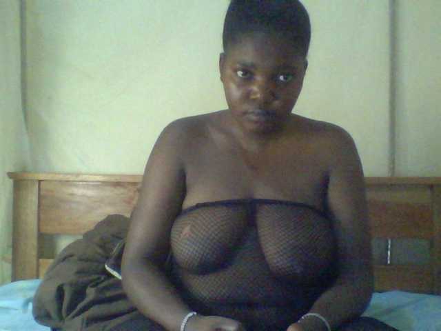 Cute-Divah live cam on BongaCams