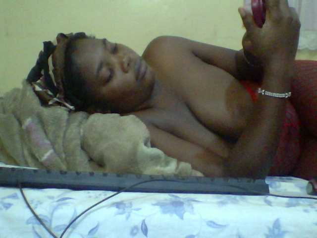 Cute-Divah live cam on BongaCams