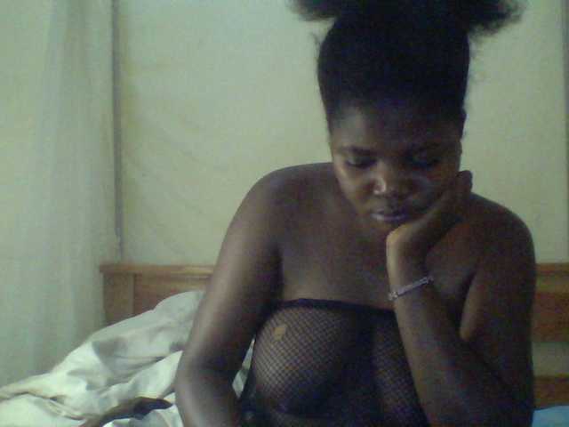 Cute-Divah live cam on BongaCams