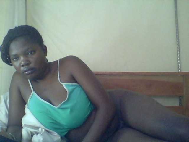 Cute-Divah live cam on BongaCams