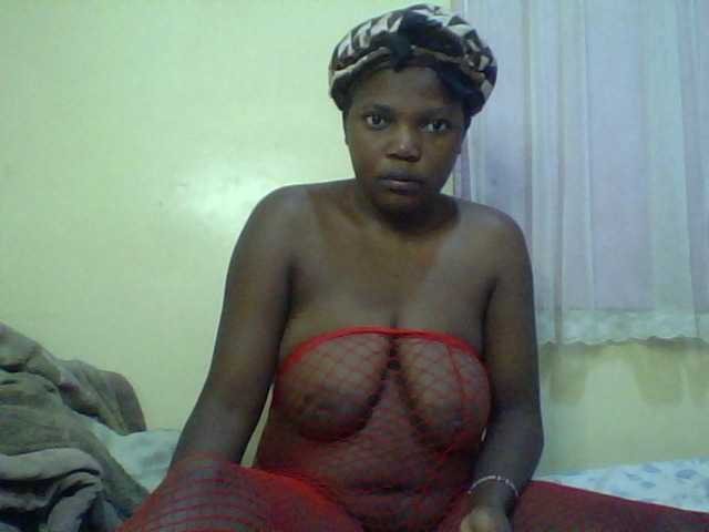 Cute-Divah live cam on BongaCams