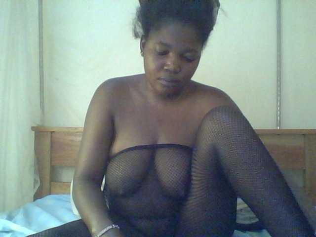Cute-Divah live cam on BongaCams